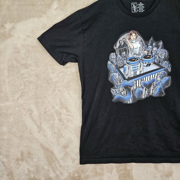 Made in USA Artoo-Detoo R2-D2 T- Shirt Men's Sz XL Robot DJ Spinning Black C1-P8 - Picture 6 of 10